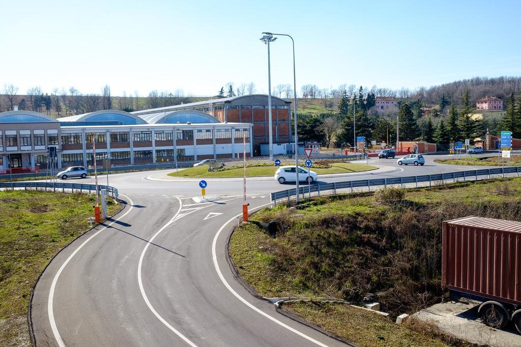 Residence Shopping Outlet Нови Лигуре Екстериор снимка