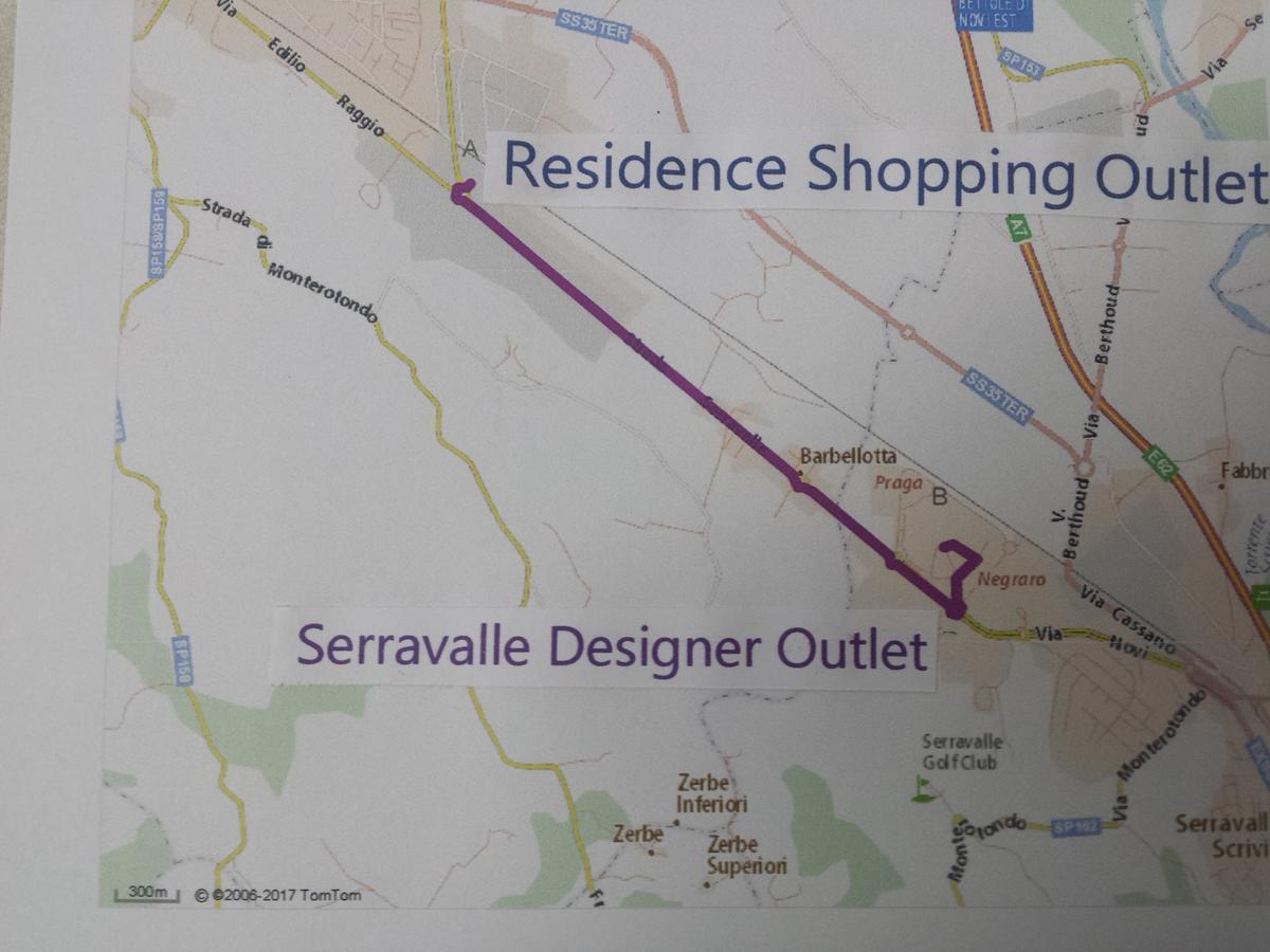 Residence Shopping Outlet Нови Лигуре Екстериор снимка